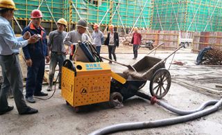 江蘇小科二次構(gòu)造柱泵廠家-機(jī)器代替人工施工時代已經(jīng)到來[魯科重工]