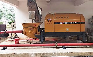 柱塞污泥輸送泵-1小時輸送30m3料,1機解決運料難題[泵泵達]
